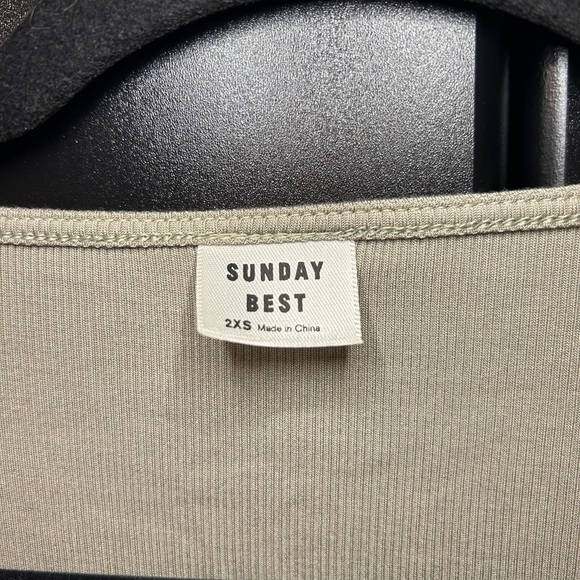 Sunday Best Crop Top - Picture 3 of 3